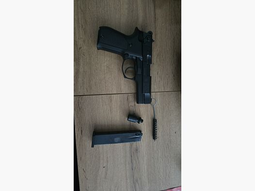 Je vends mon Walther P88 à blanc.