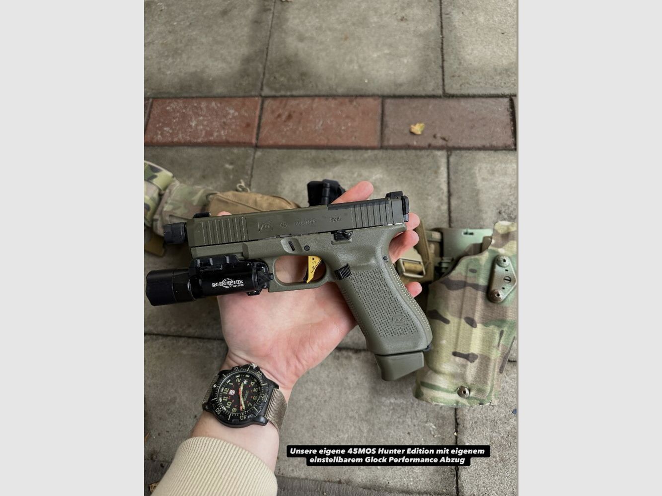 Tactical Light S-X3OOUltra DÉSACTIVÉ!!! Disponible librement!!!