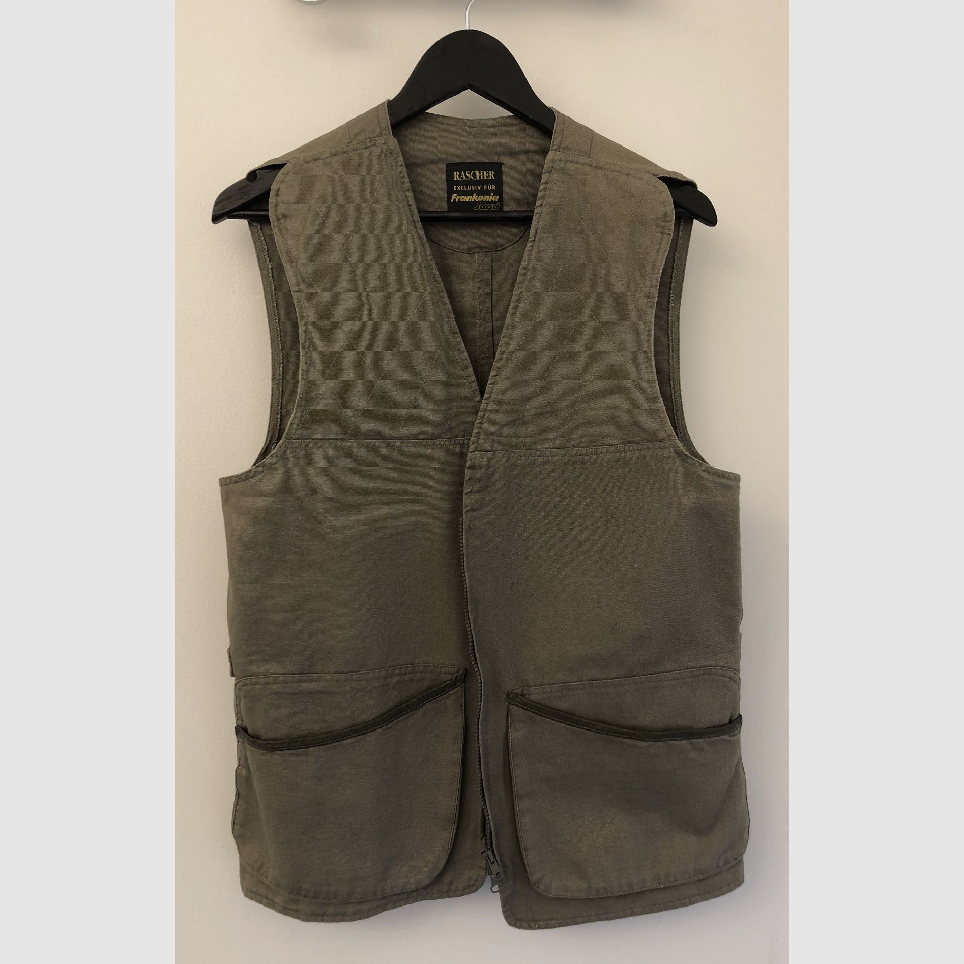 Vendo giubbotto da tiro femminile Rascher in condizioni pari al nuovo taglia S