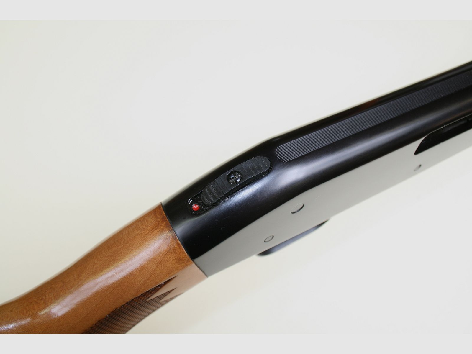 Pumpgun MOSSBERG 500E mit glattem Lauf von 61cm [Kategorie B] – .410 (GEBRAUCHT), Bild 8 von 9