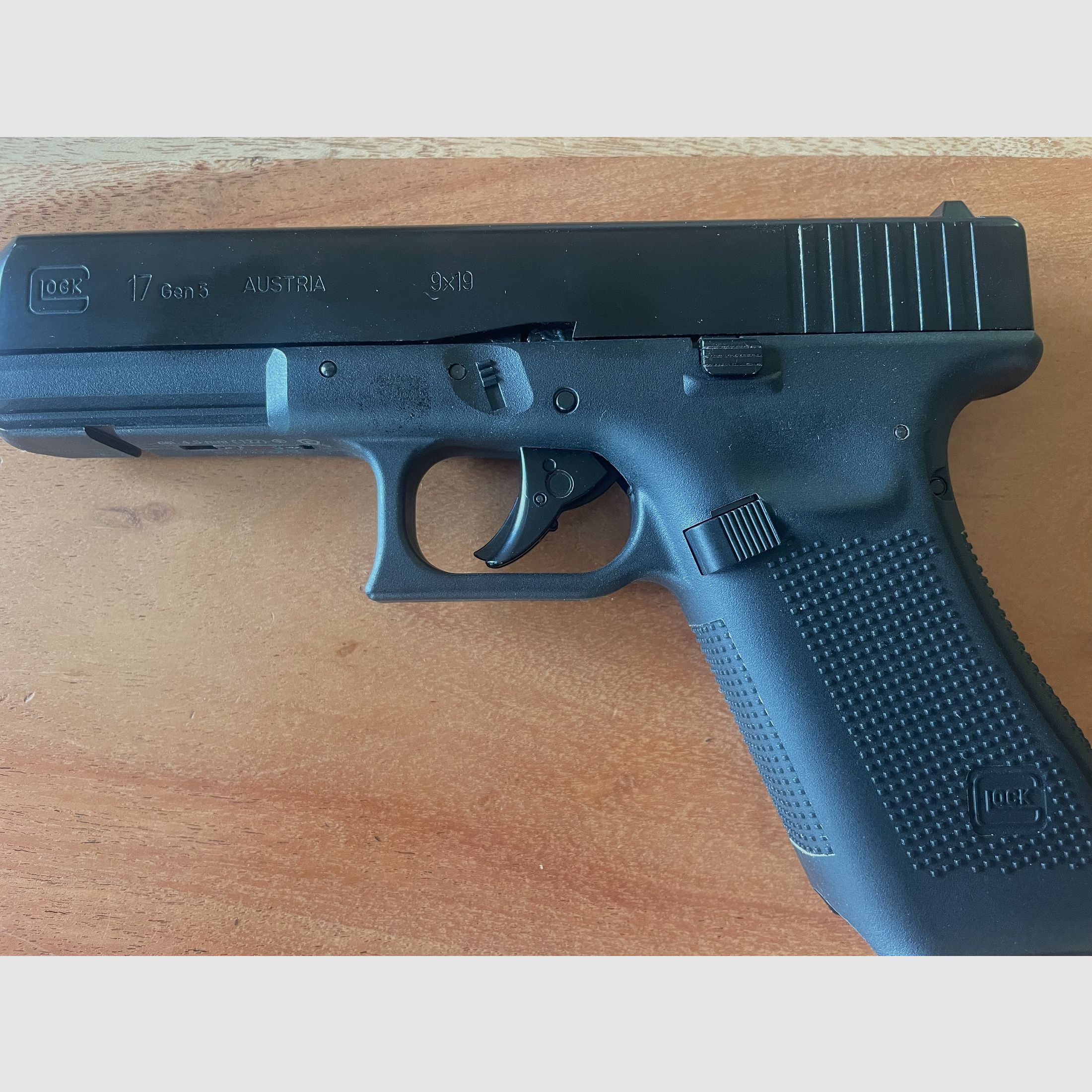GLOCK 17 Gen5 (4,5 mm (.177) Diabolo)
