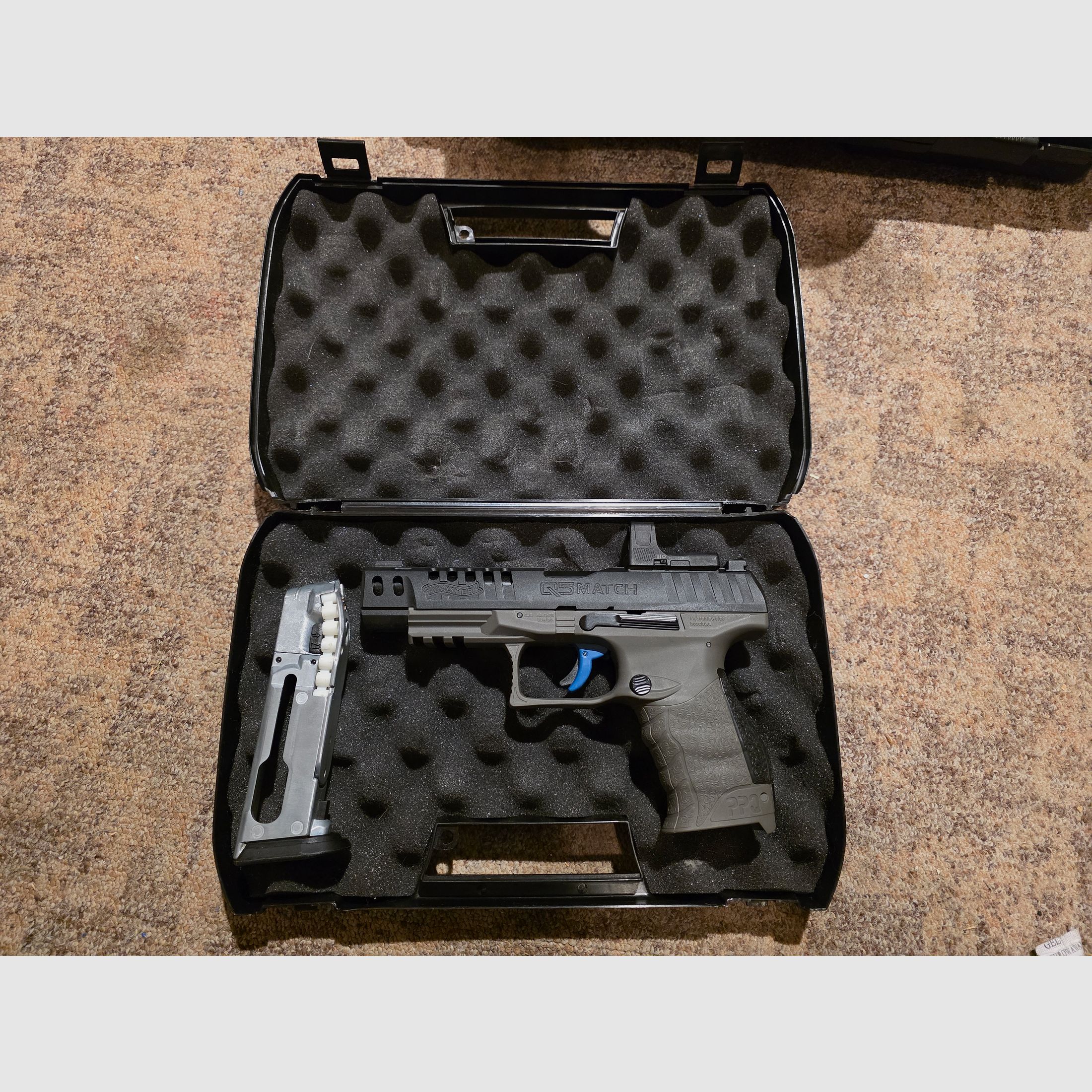 CO2 Walther Q5 Match 5-inch met Blowback en Reddot 4,5mm Diabolo