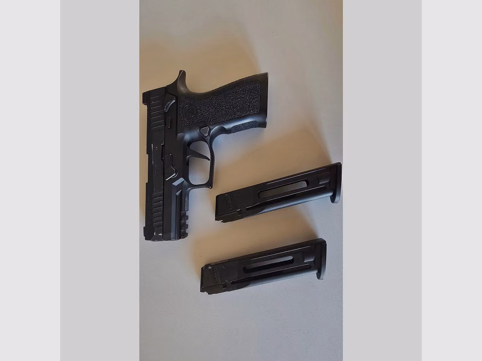Lot Sig Sauer - 4,5mm CO2 Sig Sauer P320 X Carry & P365 et accessoires, image 16 sur 16