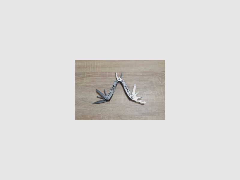 Multitool, zdjęcie 1 z 6