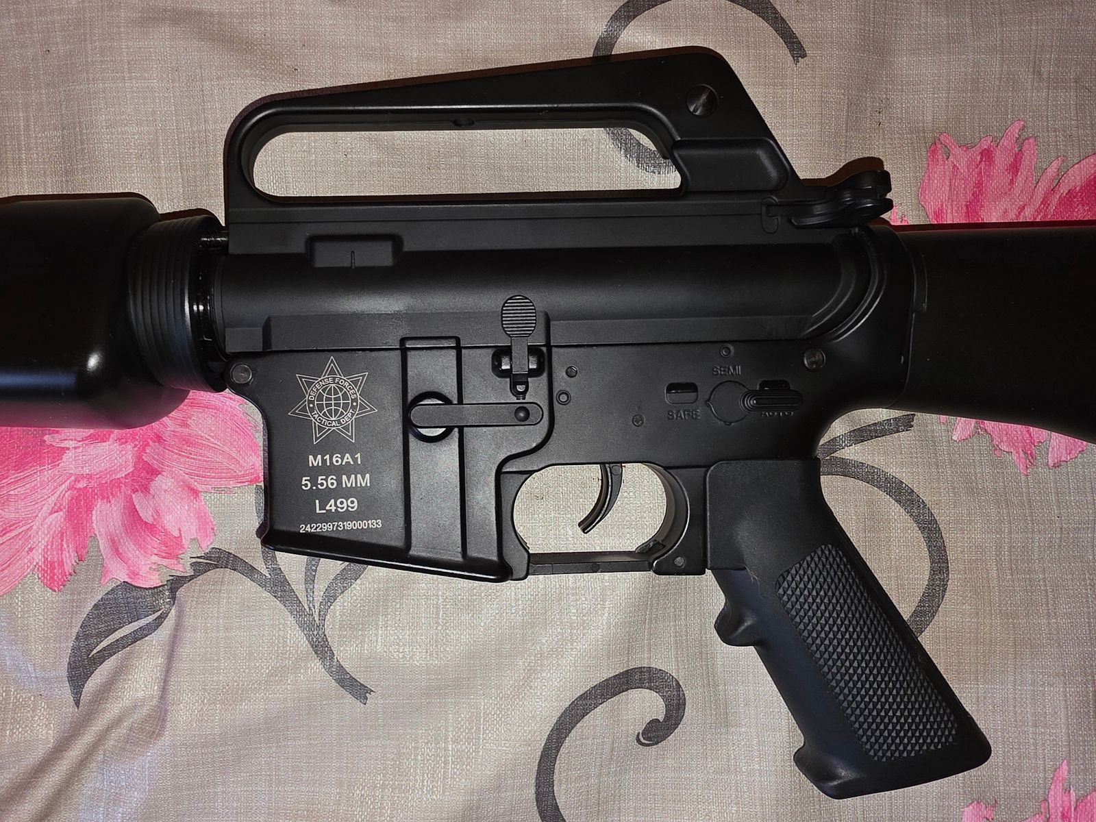 --- MWM GILLMANN - M16A1 - carabine Co2 - 4,5 mm BB ---