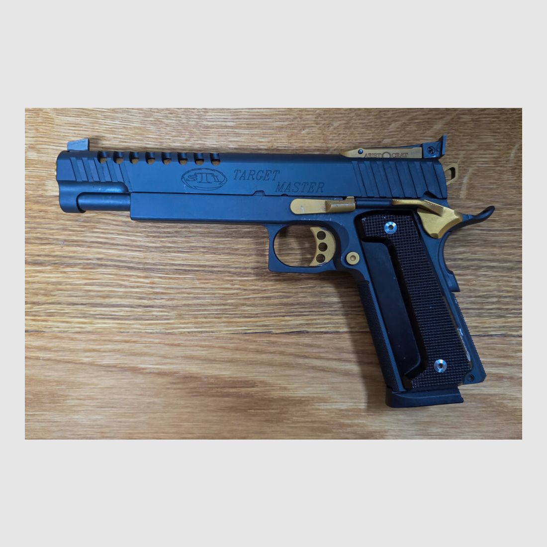 STI Target Master