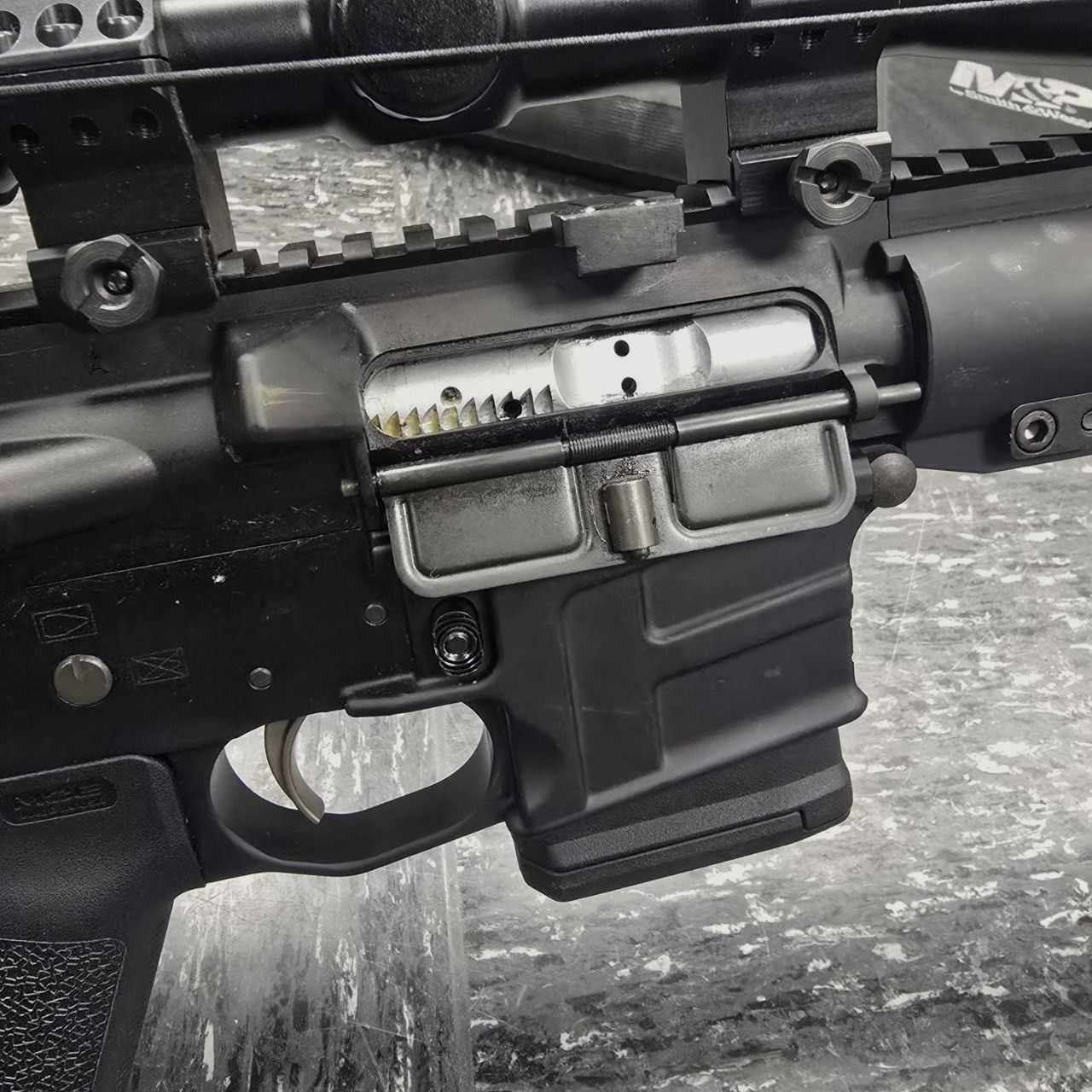 Savage MSR .223 z dwójnogą i lunetą Bushnell Banner 4-16x44