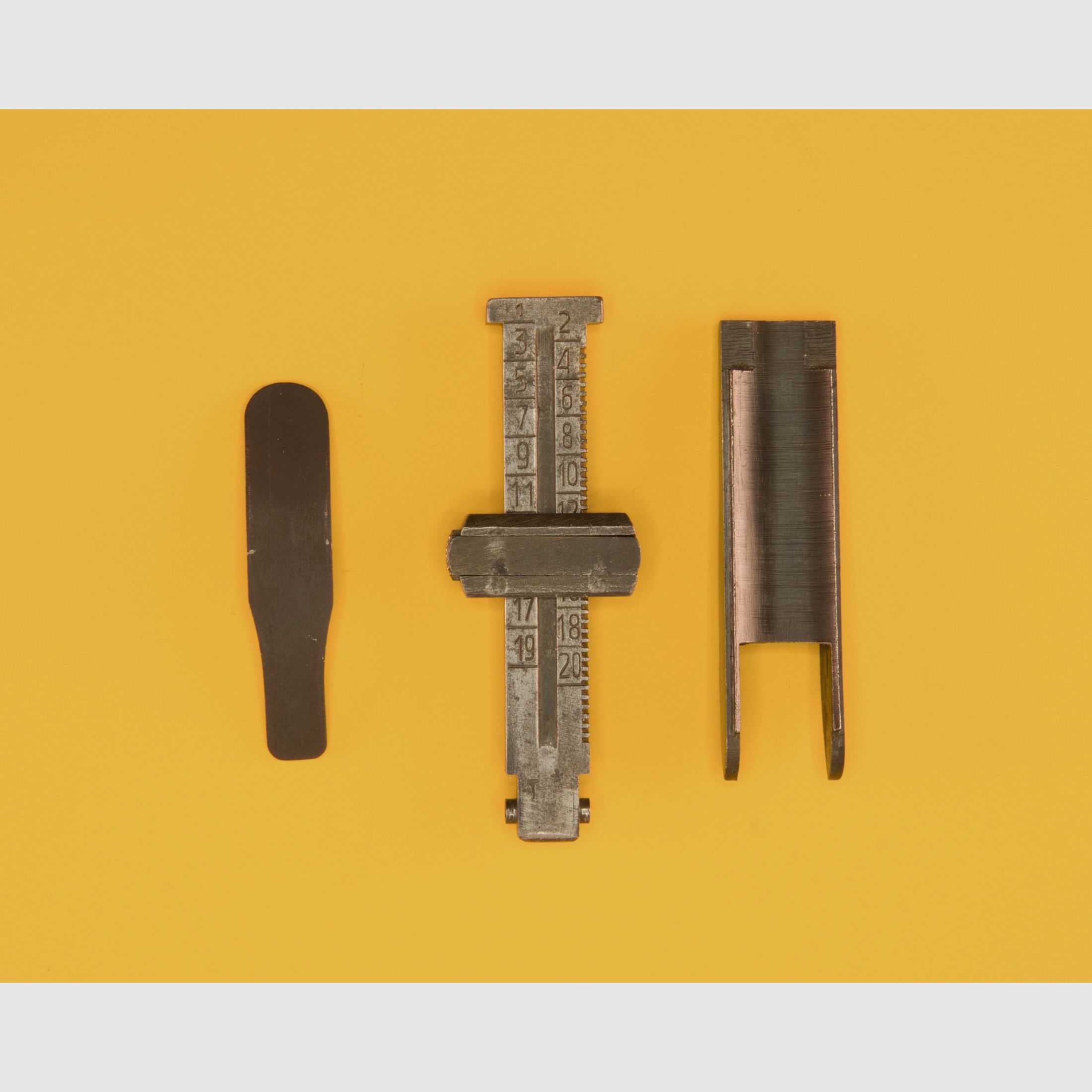 Karabiner K98 Visierklappe mit Visierkurve und Blattfeder