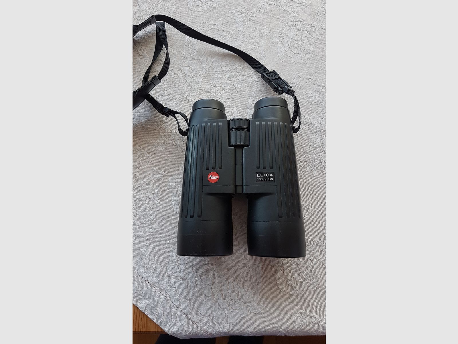 Binoculares LEICA