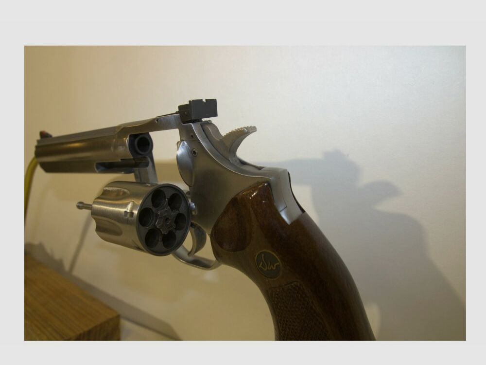 Dan Wesson FB 715 .357Mag