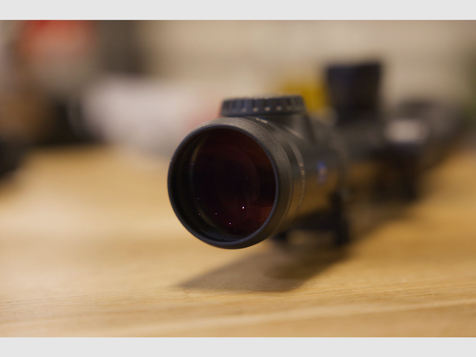 ZEISS Victory V8 2,8–20×56 ASV incl. rail + Rusan MAD 62 voorzetadapter (herhaalprecies)