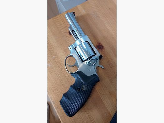 Ruger Security Six 357 Mag 4 " Lauf