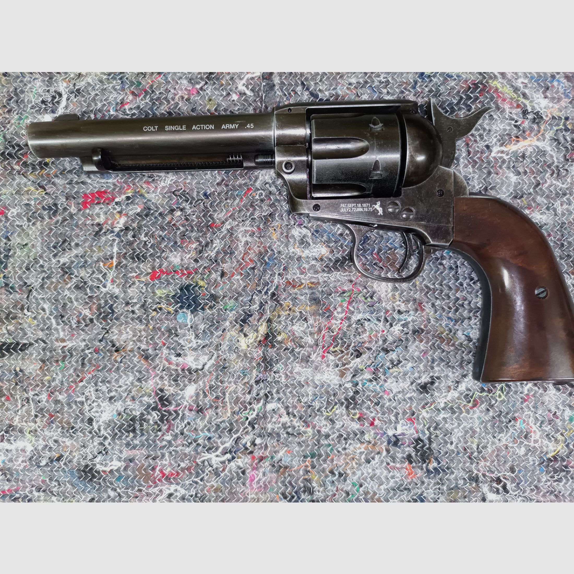 Legends Cowboy Rifle und Colt Single Action Army® SAA Co2-Revolver