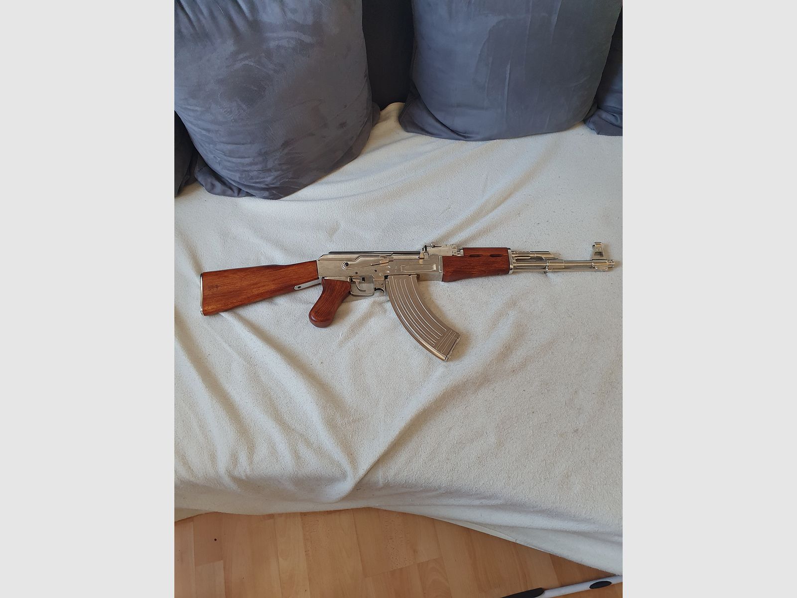 AK 47 DEKO Gewehr TOP Zustand 
