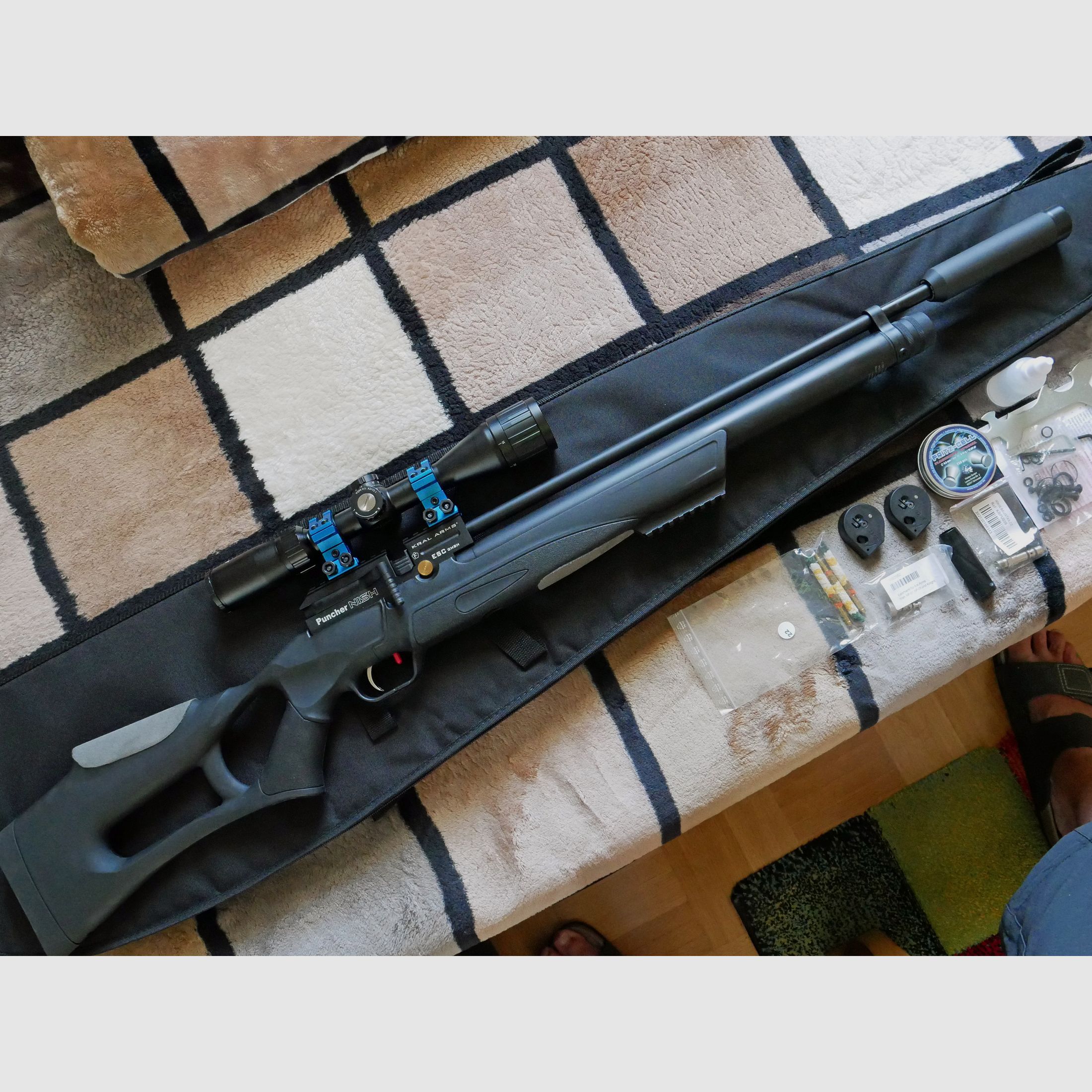 Kral Arms Puncher Nish S luchtgeweer kal. 5,5 mm met richtkijker, tas, Diana-pomp en demper - als nieuw -