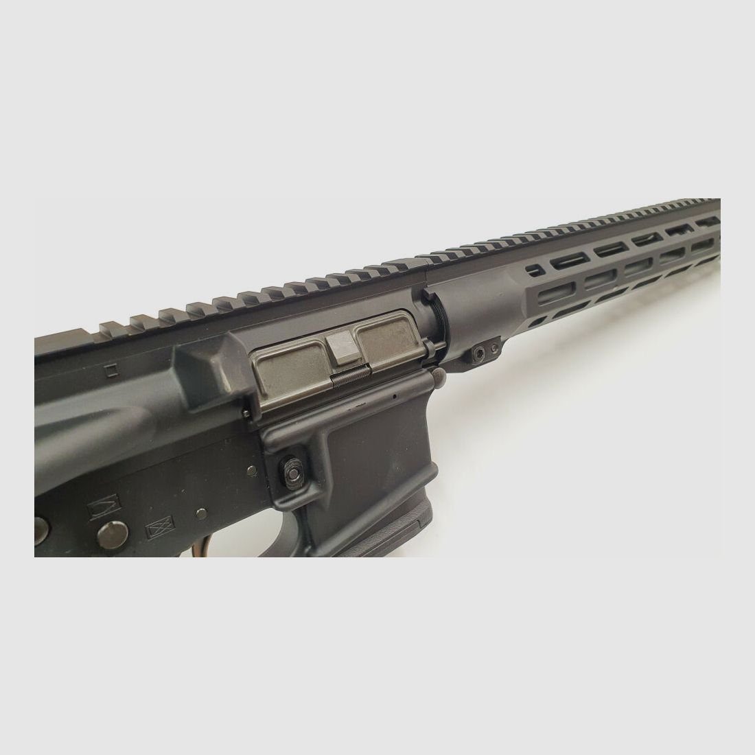 Rifle semiautomático Savage SAVAGE MSR15 RECON 2.0 cañón 16,75" / 426mm .223 Rem cargador de 10 disparos