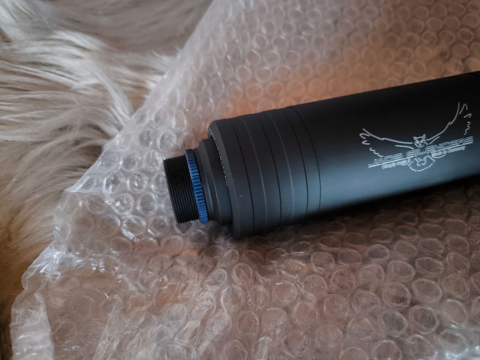 Schalldämpfer "Waldkauz V2" mit F Zeichen 9 mm und Klickverschluss der Fa. Jads Silencers für die AEA HP Max MK2