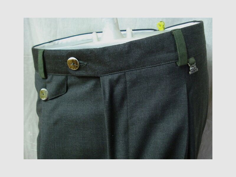 Pantalon de costume taille 58