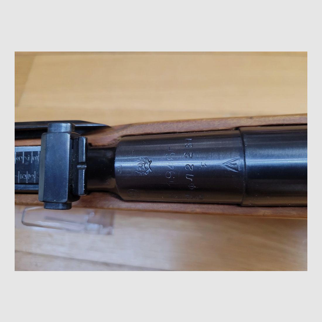 Très belle Carabine Mosin-Nagant M44 – Cal. d&rsquo;origine 7,62 x 54R – Rare arme de fin de production (1946) dite « Blonde stock with toe splice » – Ijevsk – 100% monomatricule – Mécanique de rêve – Canon prodigieux – Arme neuve !, image 1 sur 30