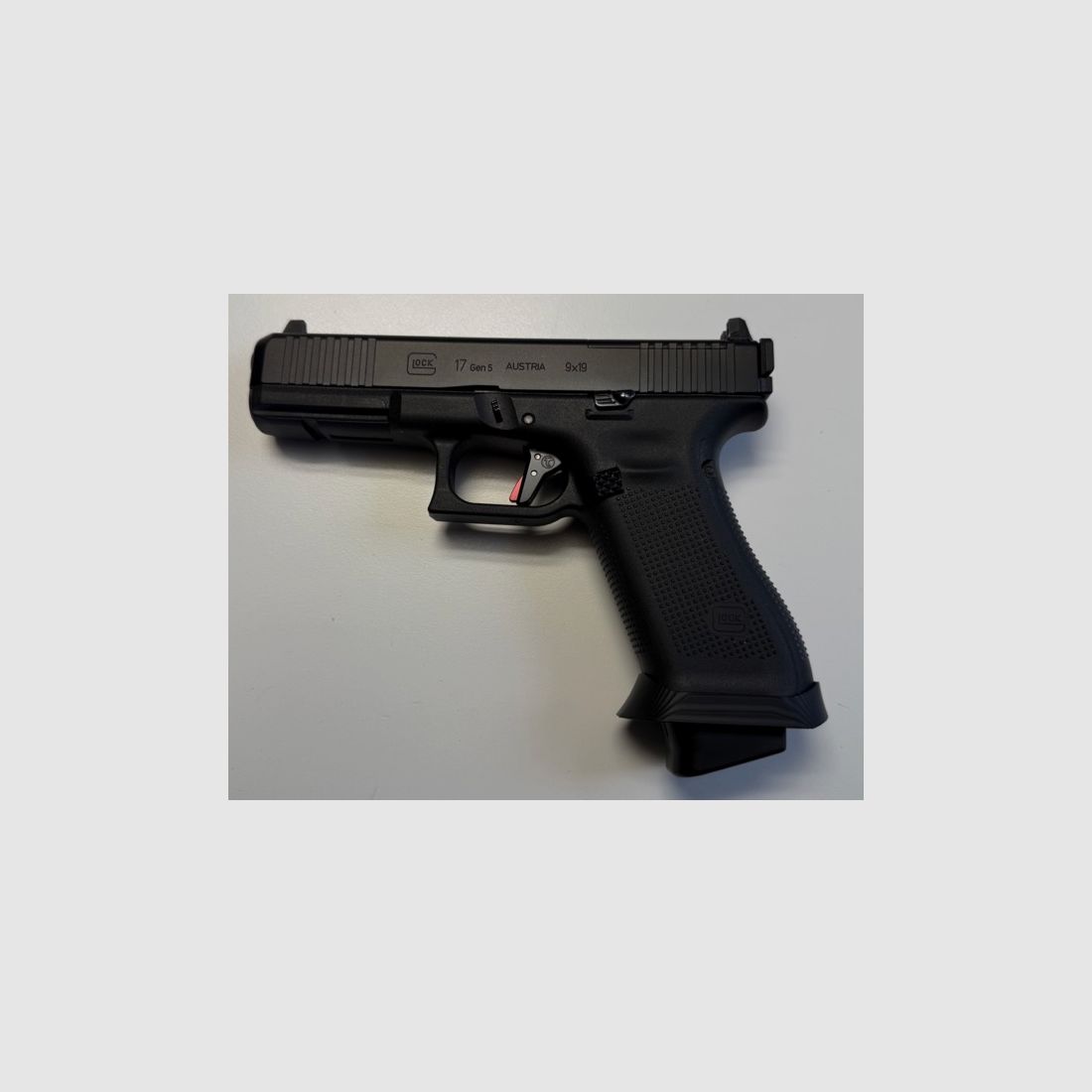 Glock 17 Gen.5 MOS 9 x19, TOP equipped - LIKE NEW