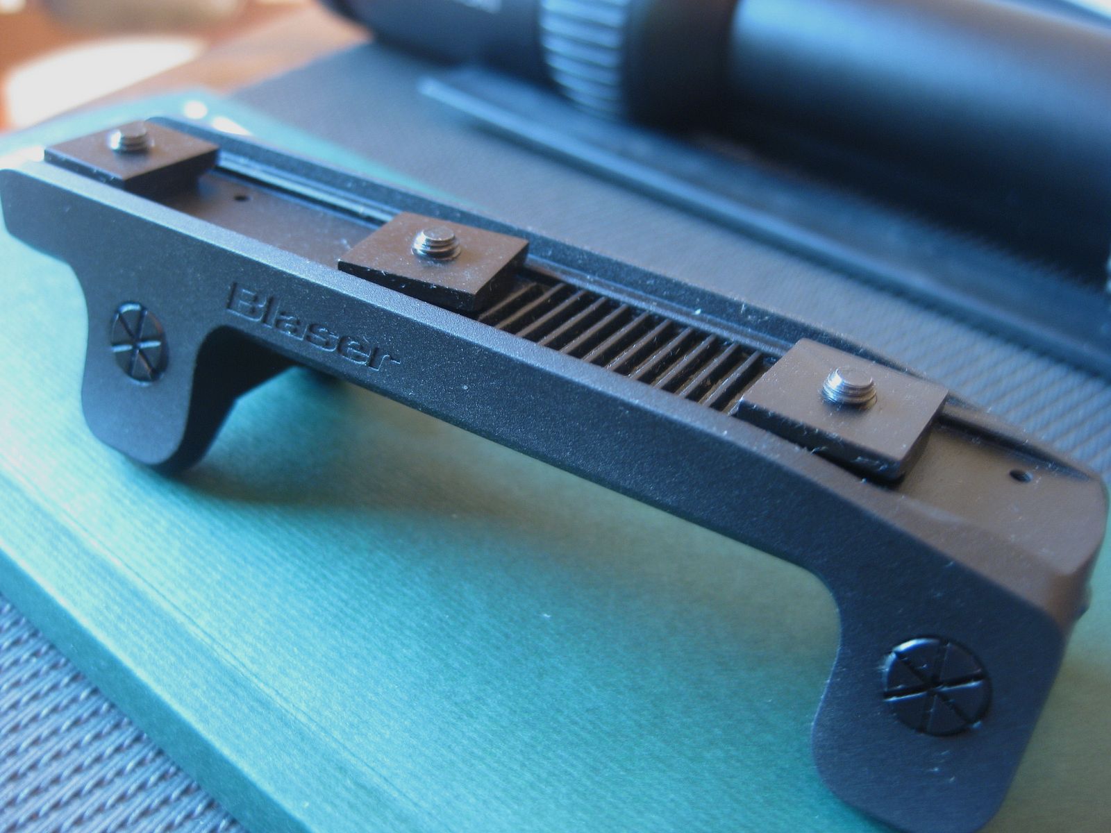 LIKE NEW TOP Swarovski Z8i as 1 - 8 x 24 SR Abs. 4A-i, for an additional charge including original Blaser saddle mount (high)! No ZEISS-LEICA-SAUER-MAUSER-GPO