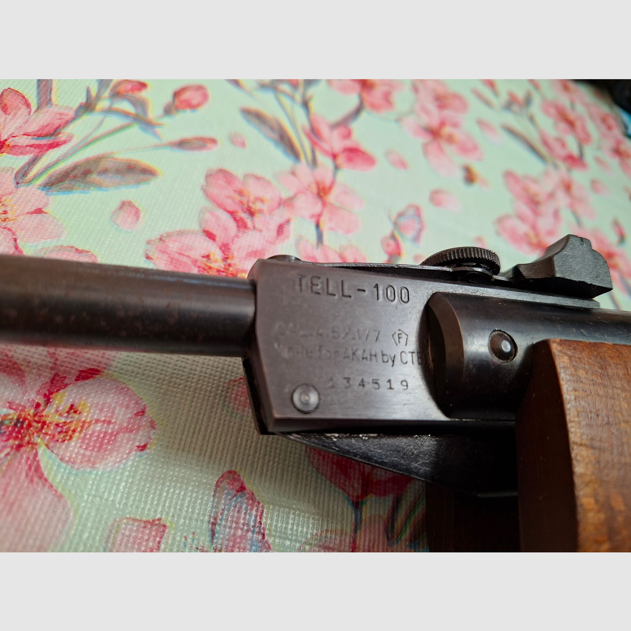 Carabina de aire TELL- 100 Cal.4.5mm