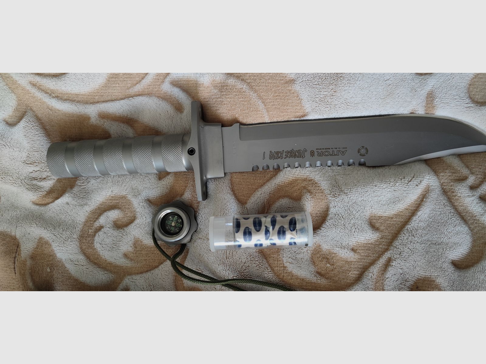 Aitor JUNGLE KING I COUTEAU DE SURVIE