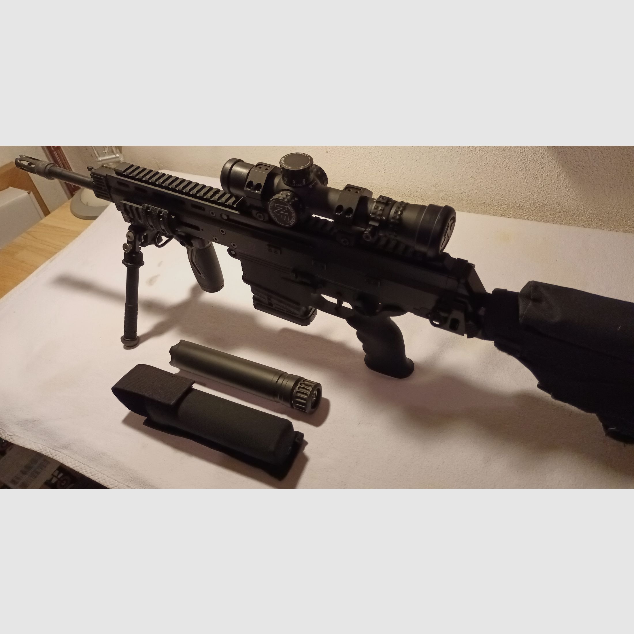 B&T APC308 (kurz mit Klappschaft)