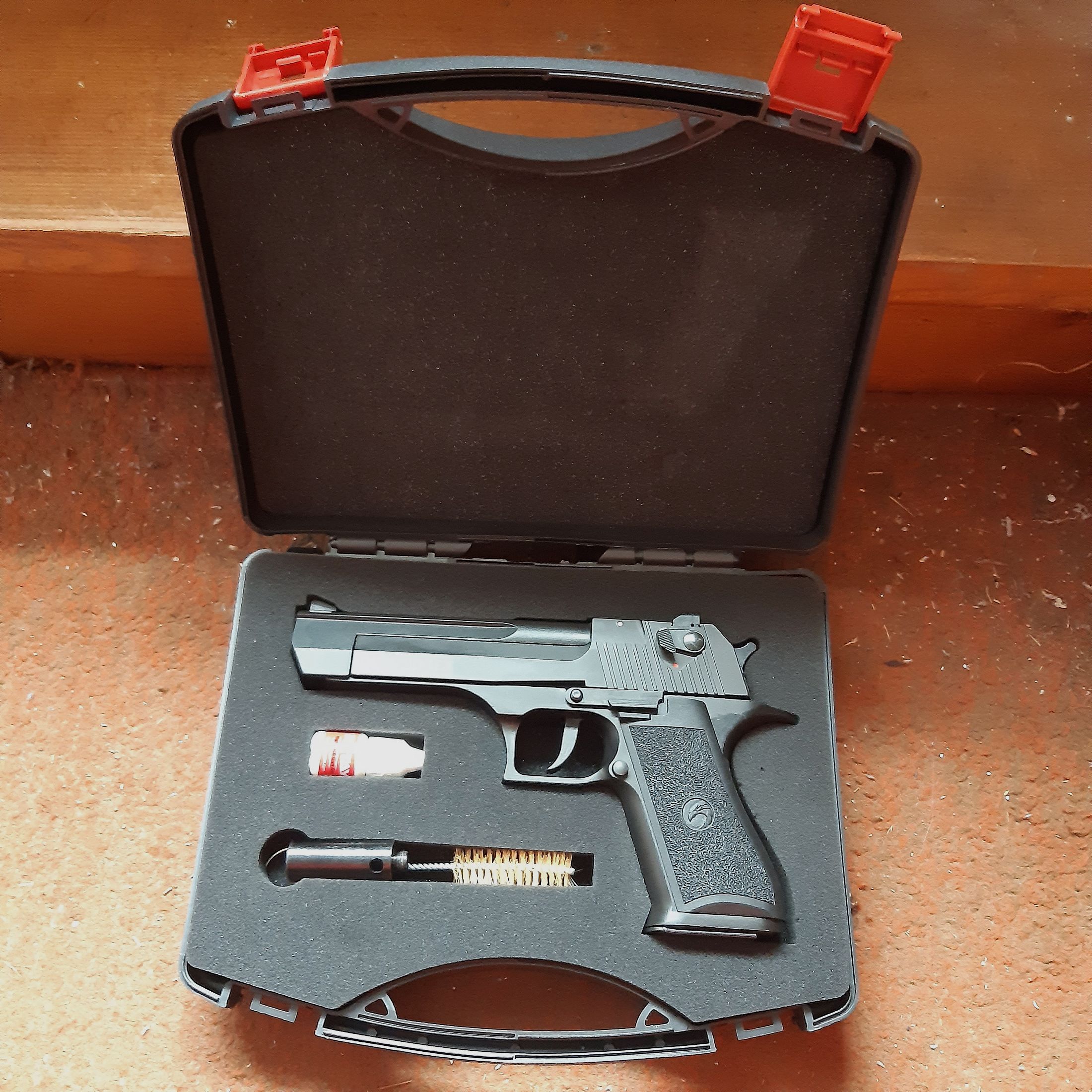 Verkaufe Schreckschusspistole Retay Eagle X