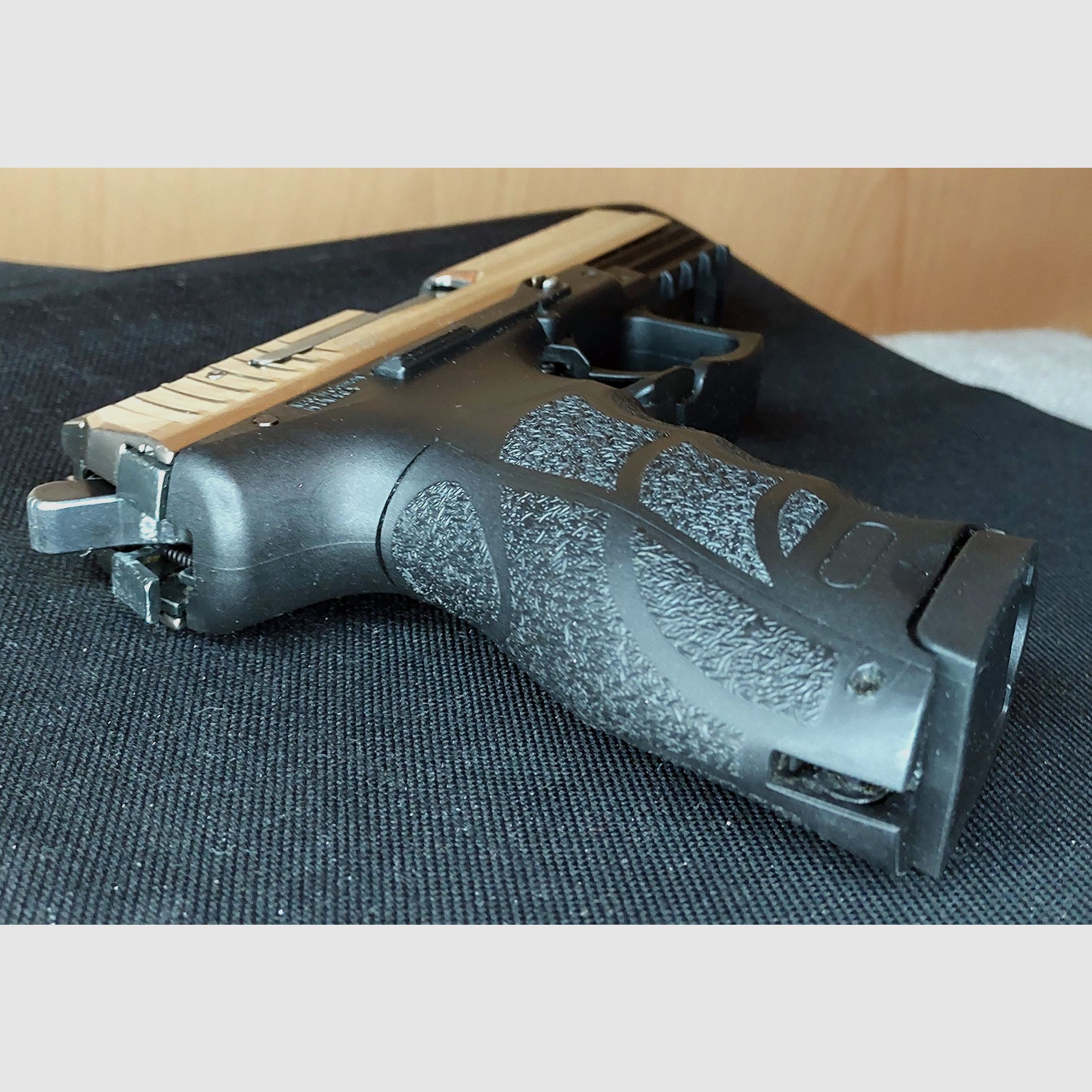 Heckler & Koch P30 Schreckschuss-Pistole 9 mm P.A.K. Stahl-Finish (PTB 912)