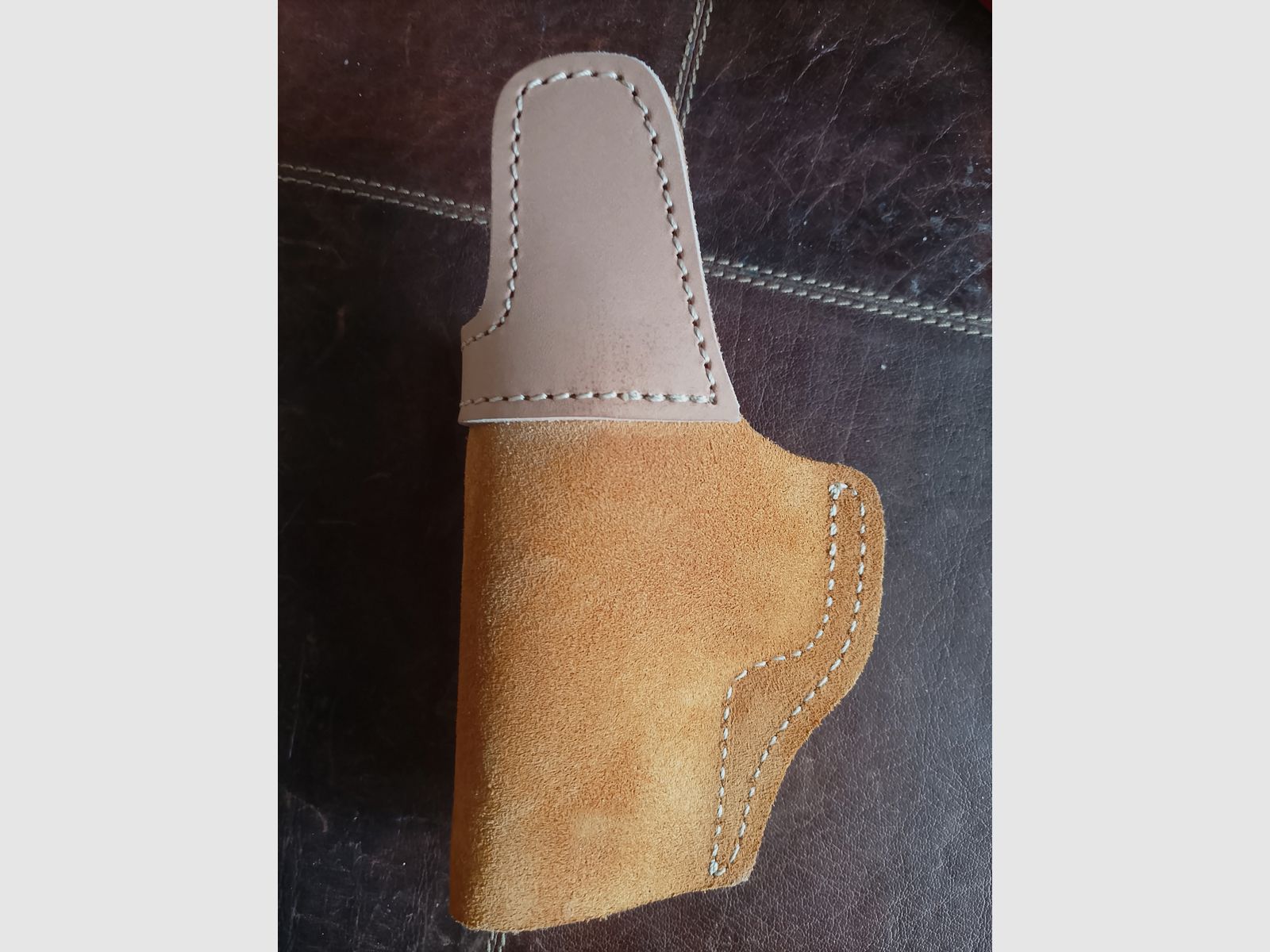 FALCO  Holster in pelle IWB in suede Open-Top CZ75 compatto P-01 senza rail