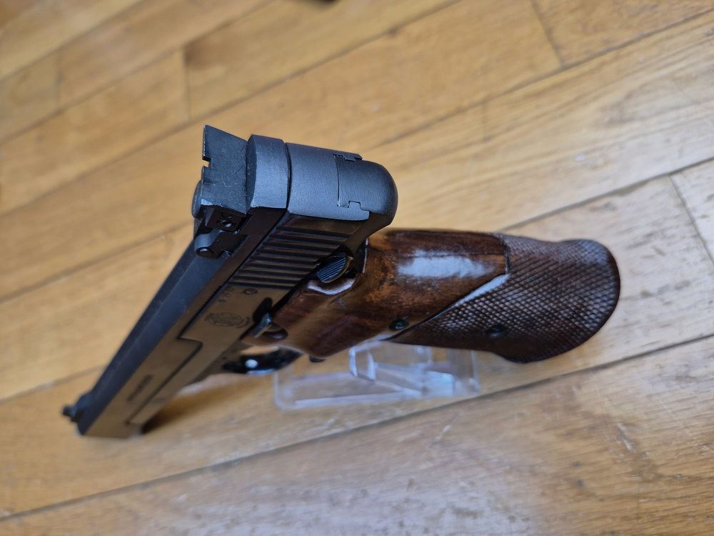 Superbe pistolet Smith & Wesson Mod.41 – cal.22LR – Tout en vrai acier – Bronzage à 100% – Arme de 1980 – Mécanique et canon hors pair – Une des armes les plus basses sur la main jamais fabriquée – Superbe État – TBE++, billede 14 af 22