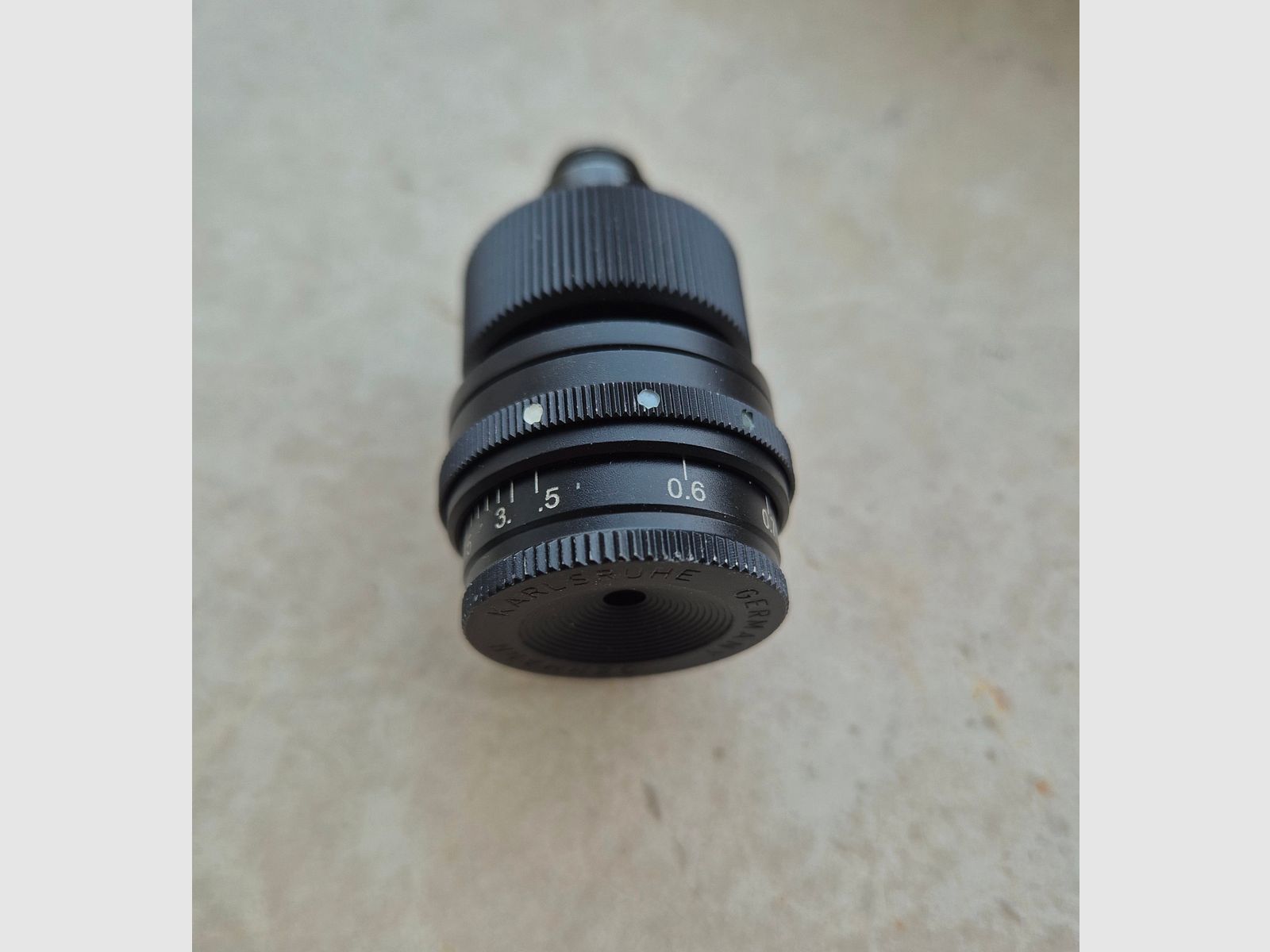 Iris réglable Gehmann avec filtres colorés et dioptrie