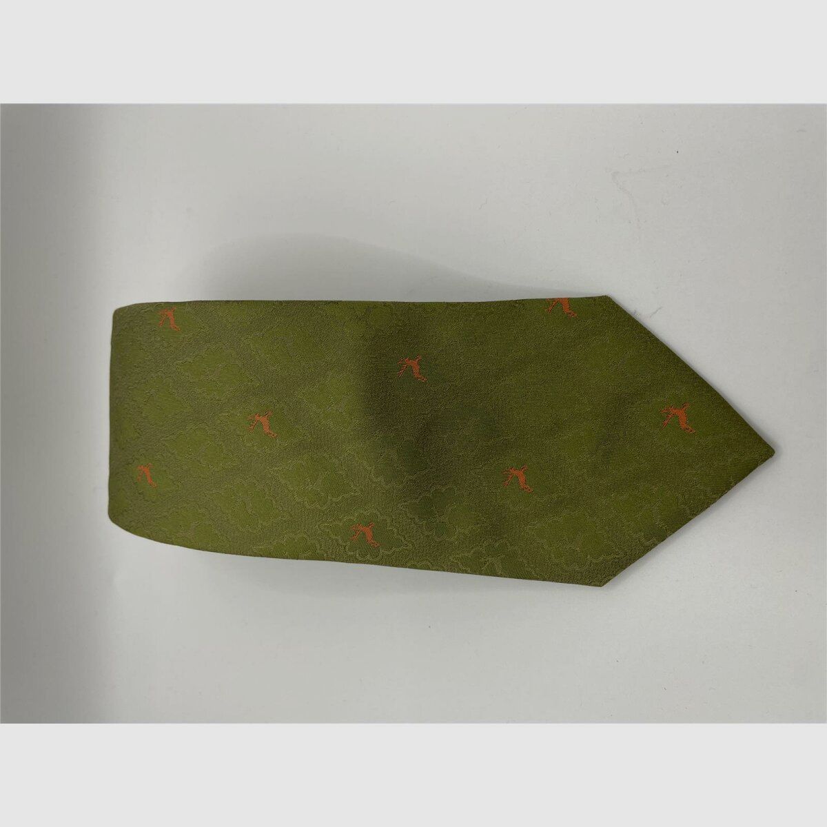 Cravate verte motif cerf