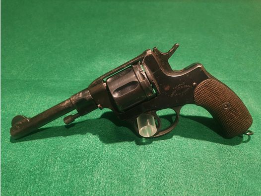 Nagant Revolver M1895