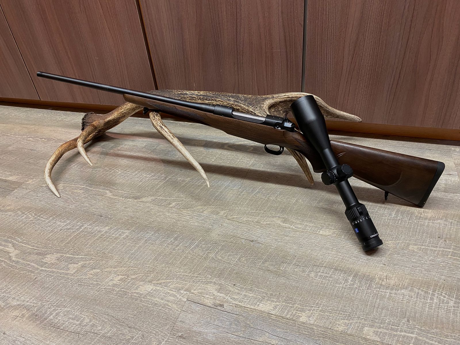 Mauser M12 Pure, con Zeiss Conquest V4 3-12x56
