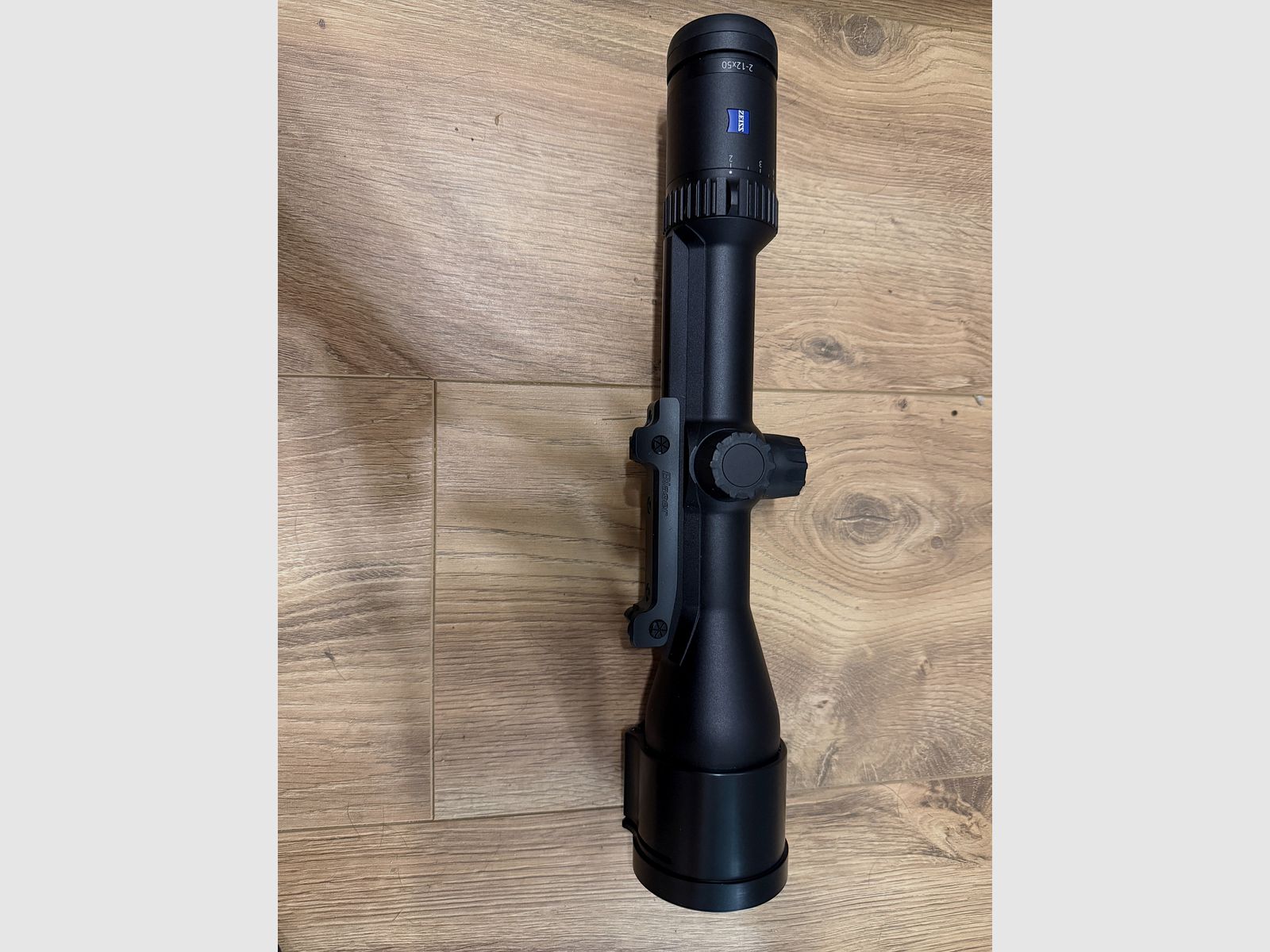 Zielfernrohr Zeiss V6 2-12x50 mit Schiene