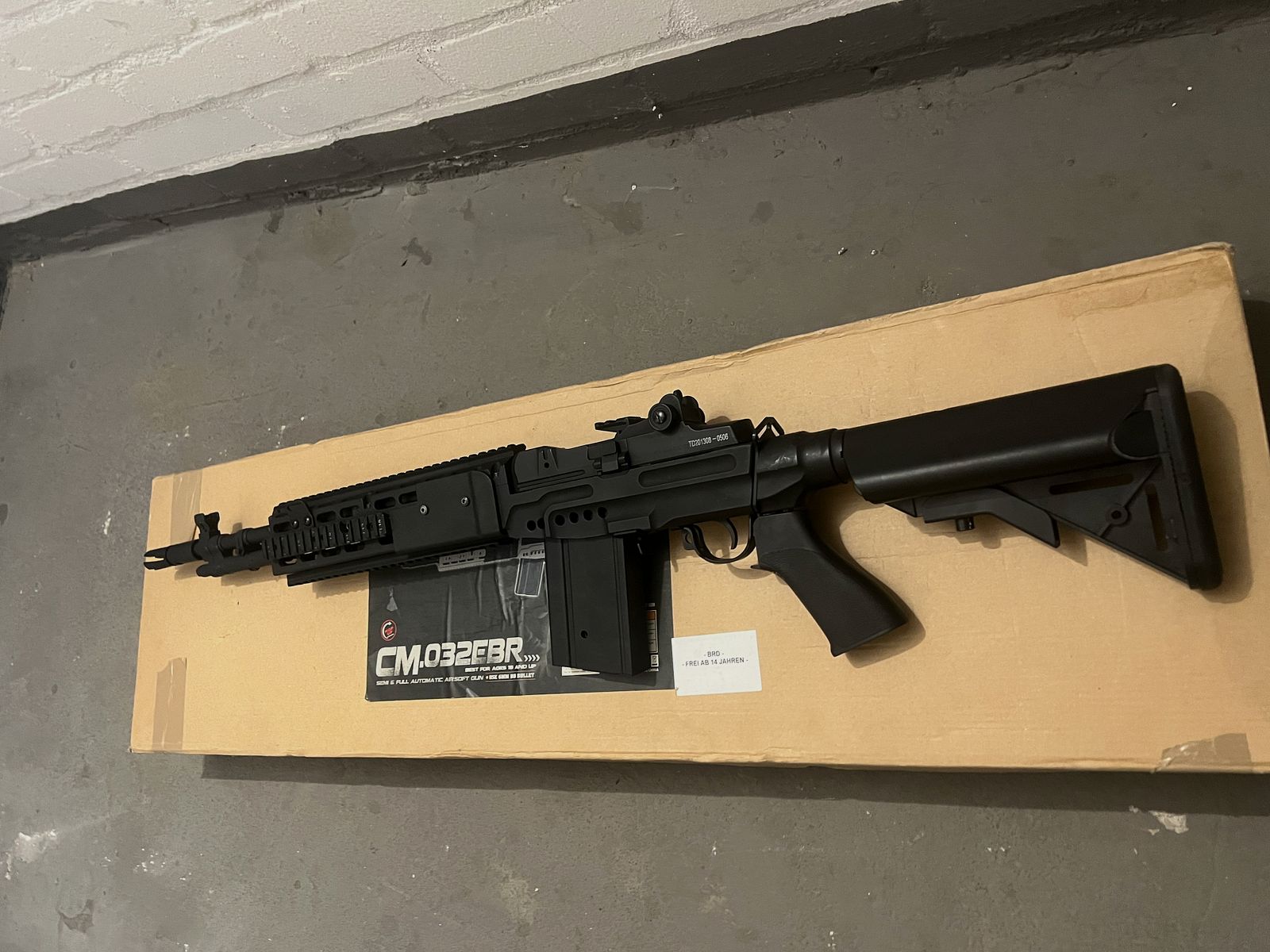Airsoft-Waffen CM032EBR M14-Kampfgewehrs
