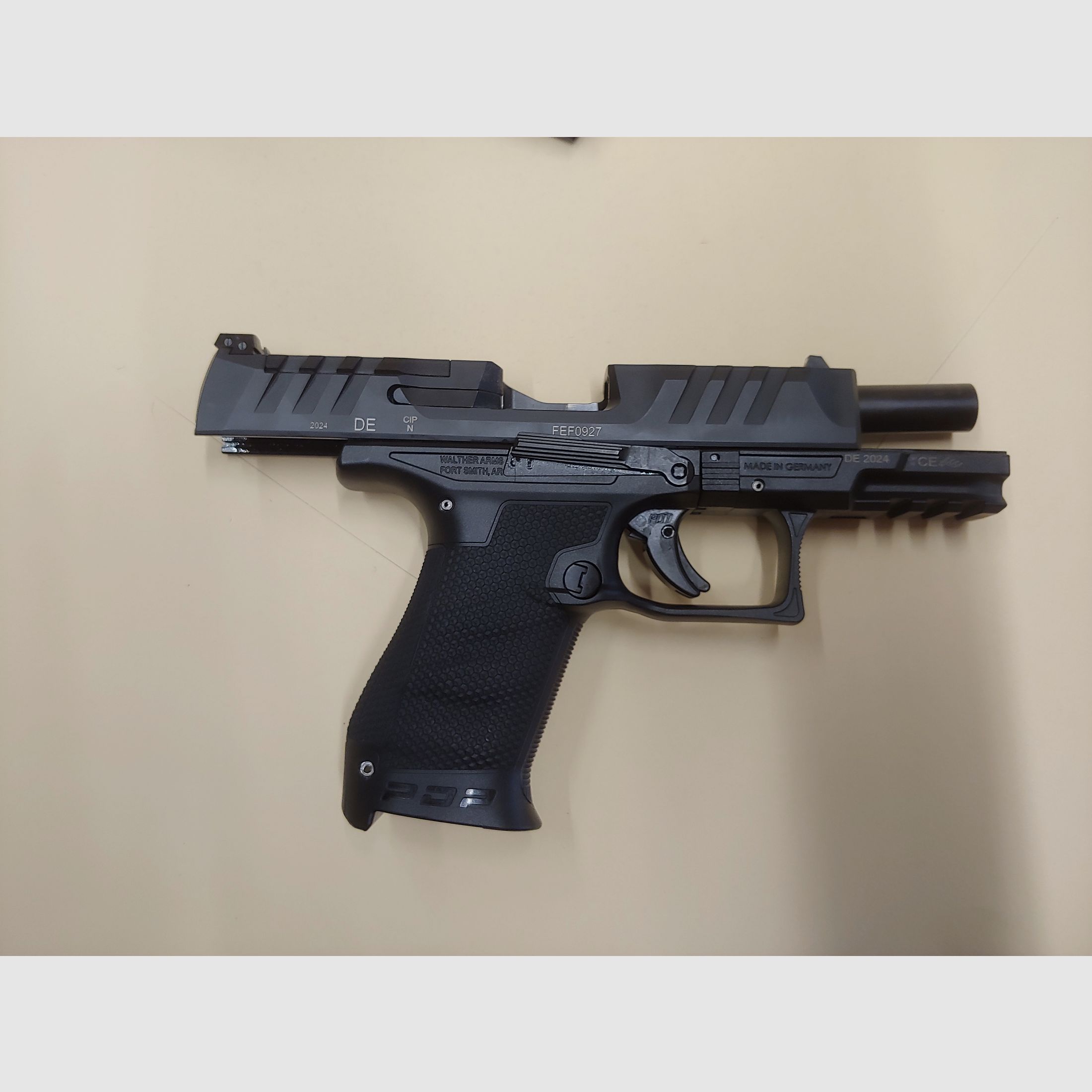 Sale handgun Walther PDP Compact V2 - 4 OR 9mm Luger *like new