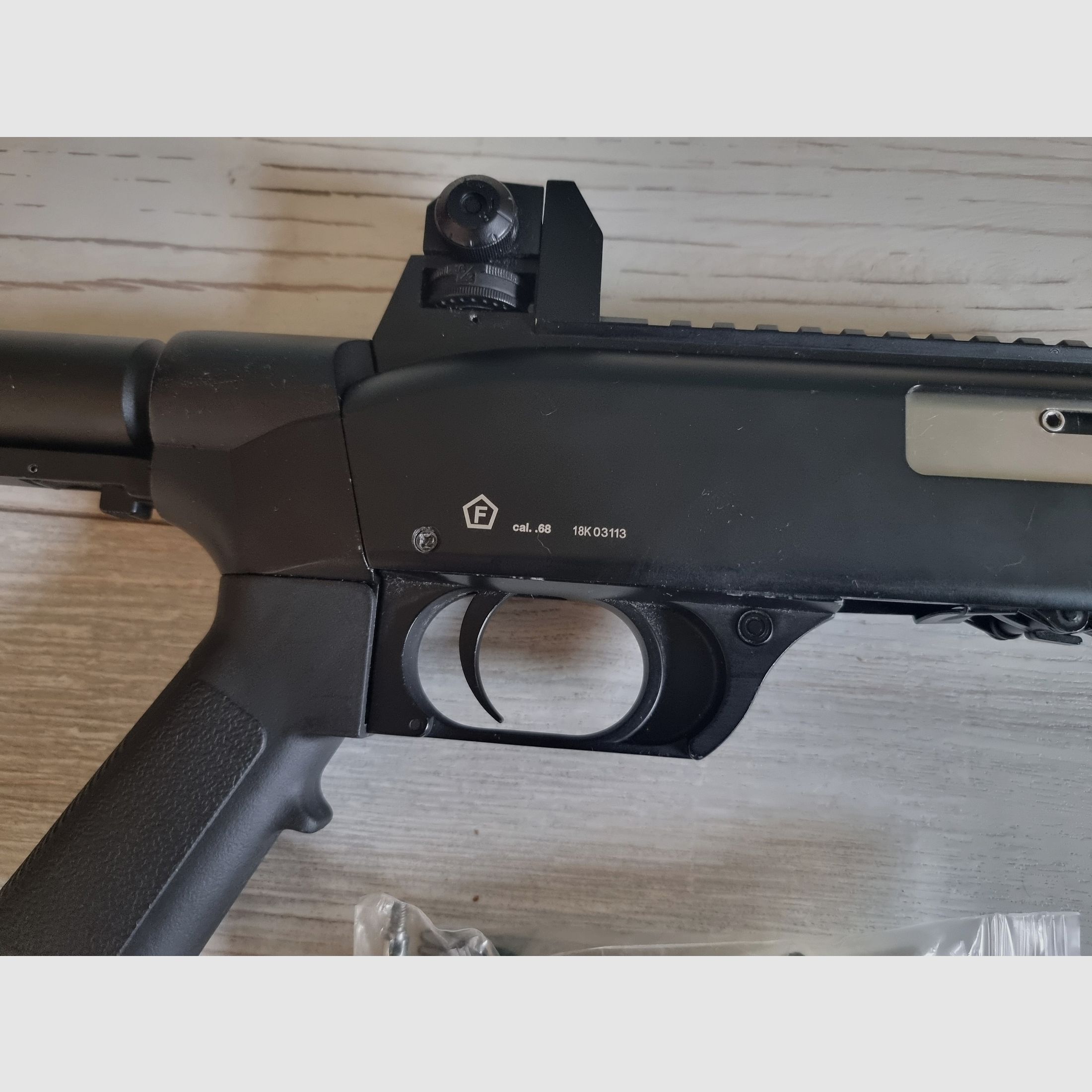 Walther SG68 T4E con capsula di CO₂, calcio e kit di esportazione*, immagine 3 di 5