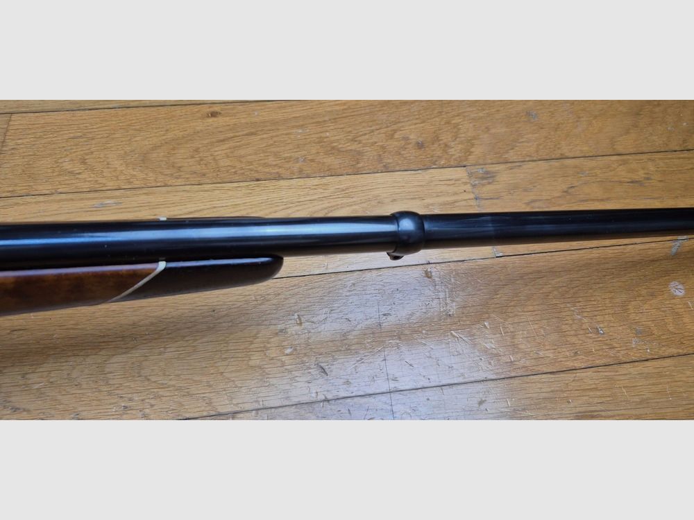 Hervorragendes Mauser 66 S Jagdgewehr – Kaliber 7×64 – Hochwertiges gewachsenes Nussbaumholz – Einlagen aus Ebenholz und Knochen – Handriffelung – Deutscher Stetcher (zwei Abzüge) – AKAH 6 x 42 / 46 Zielfernrohr mit Stahlkörper im Absehen Nr. 1 – TBE / TBE+, Bild 23 von 37