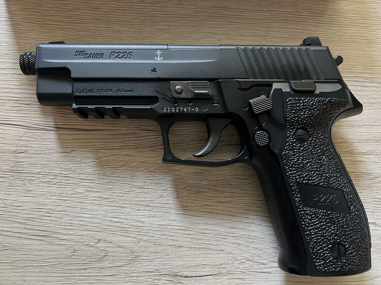 Sig Sauer P226 CO2 Pistole 4,5mm Diabolo BlowBack