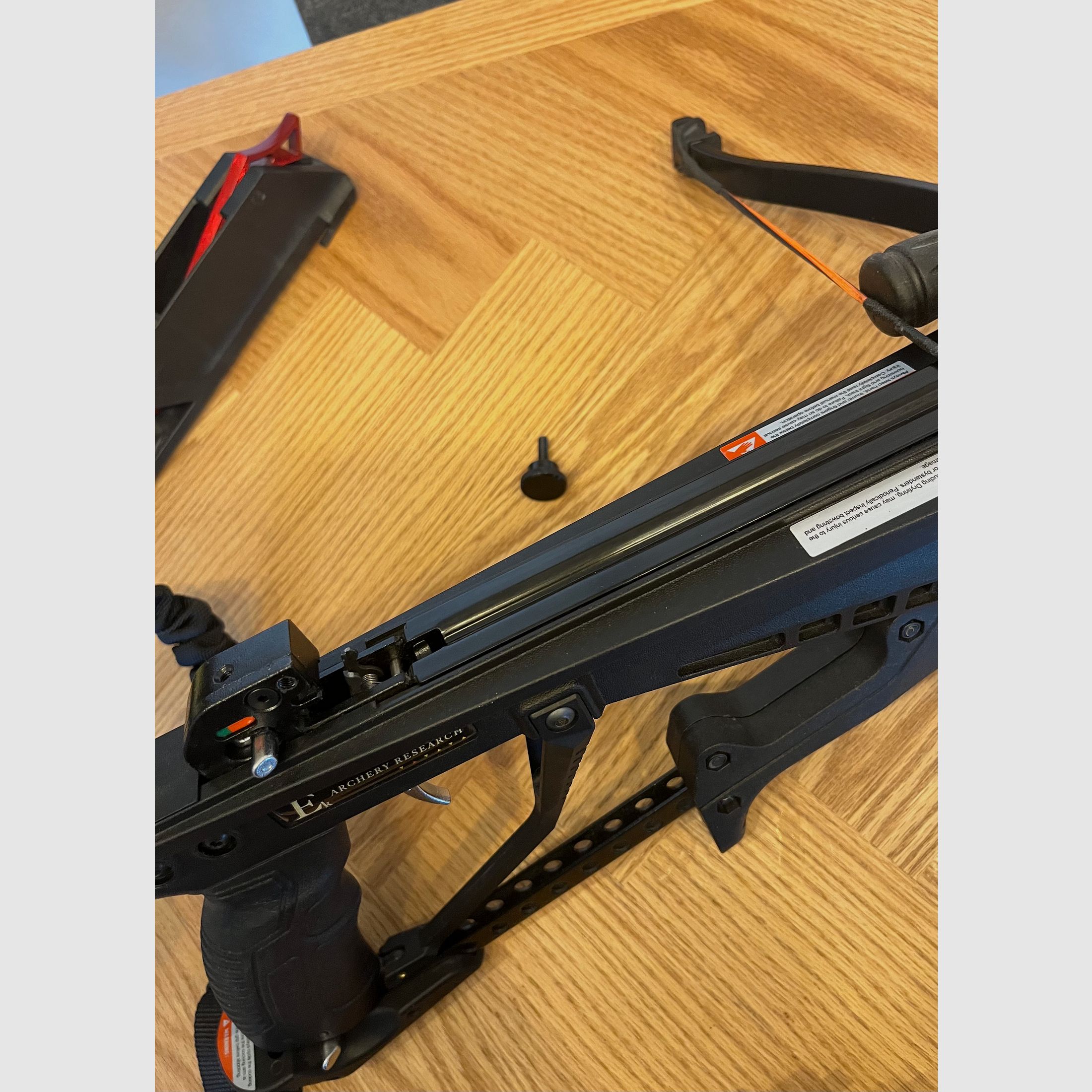 EK Archery Adder Set 130 lbs + extra bolts/packaging