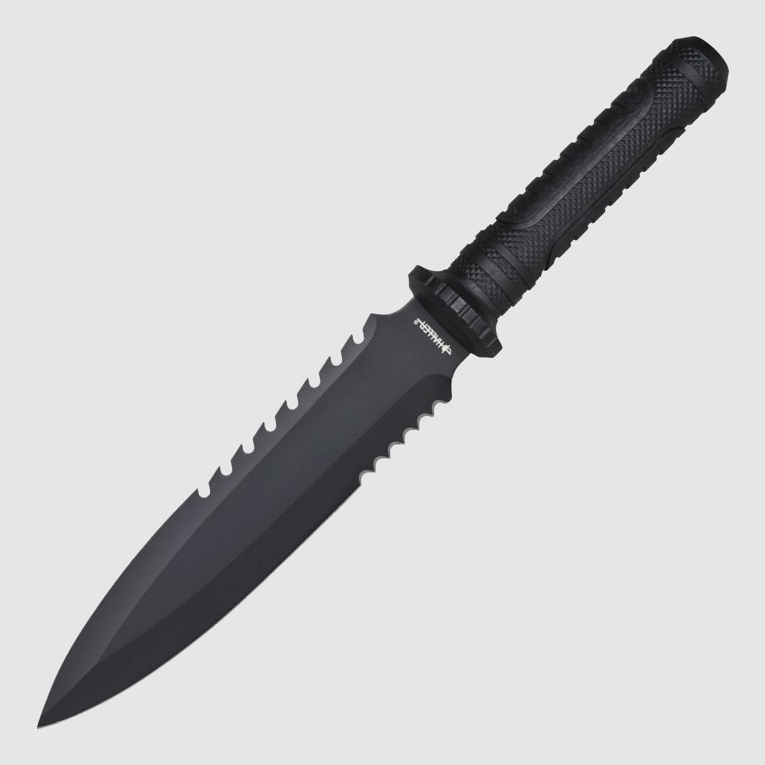 Outdoormesser mit dolchförmiger Klinge