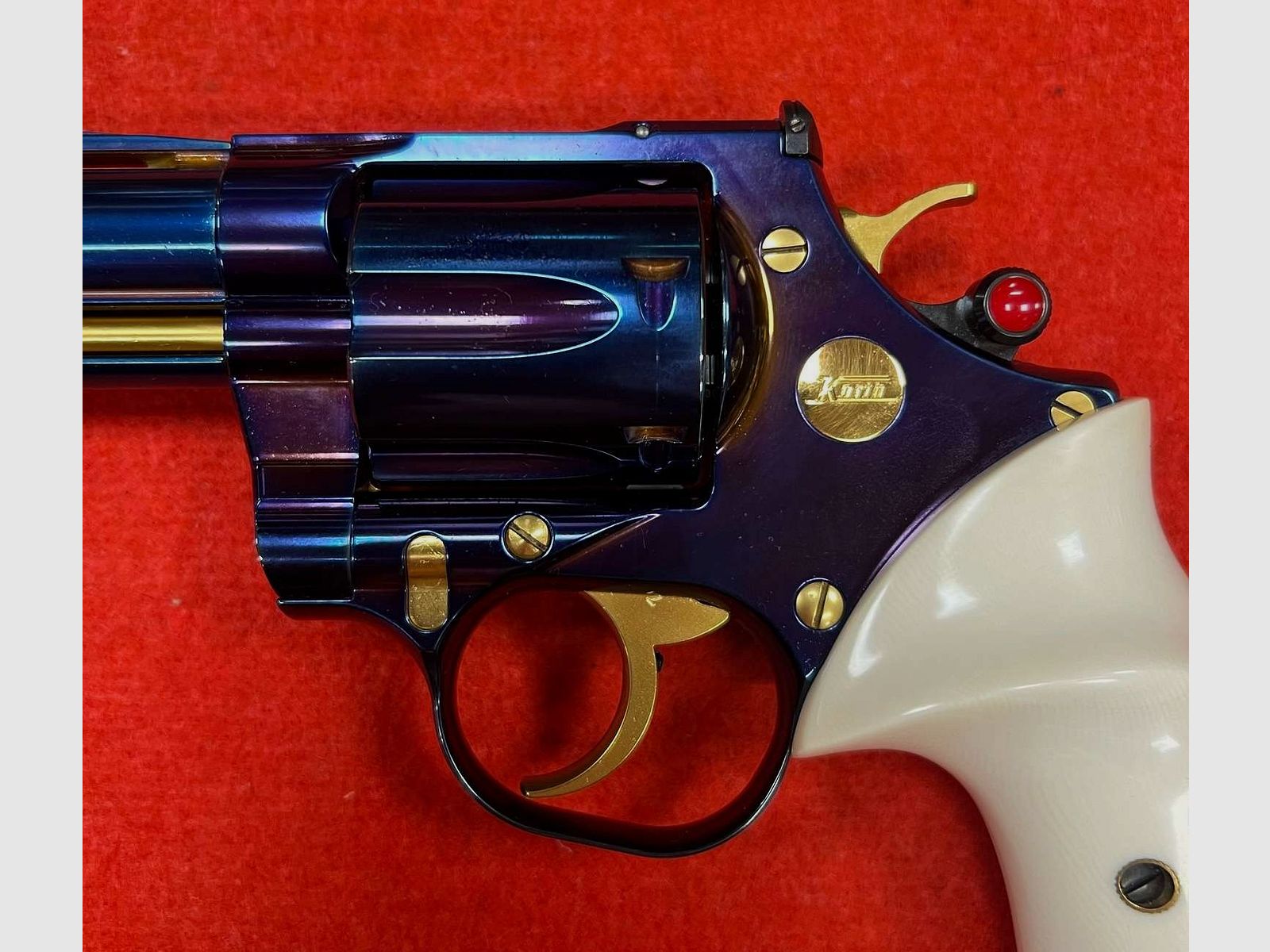Korth Revolver Classic Glossy Blue Plasma 3″ Kal.357 Magnum, afbeelding 11 van 16