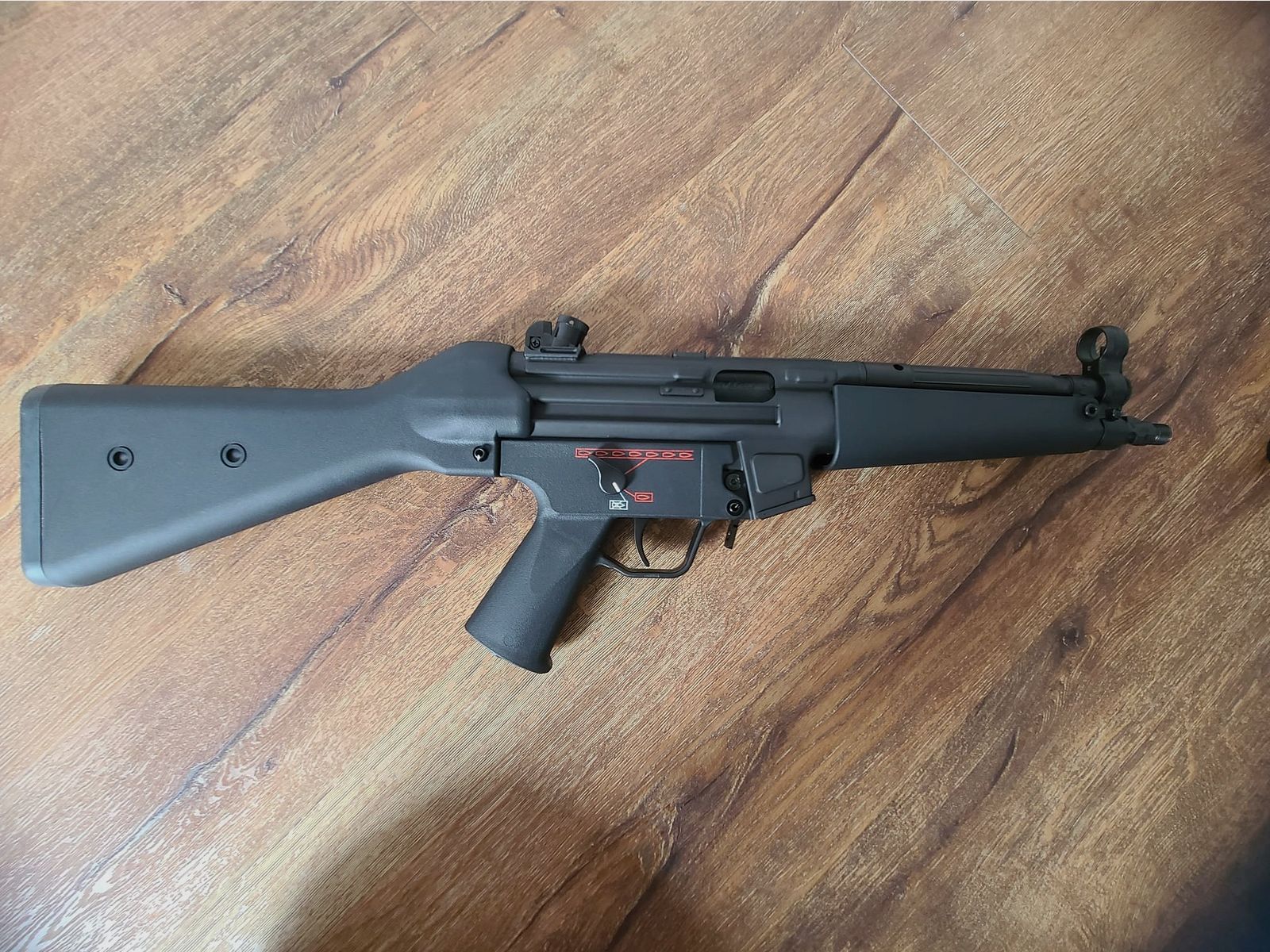 MP5 Airsoft von G&G S-AEG 1,12J  inkl. Zubehör