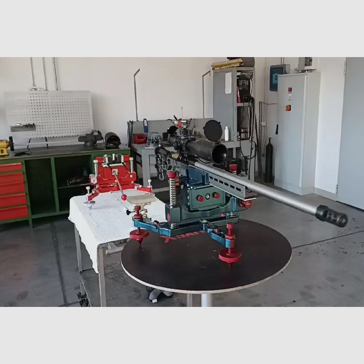 REST TRIPOD die neuesten Modelle FAMIX KJ 3 / FAMIX KJ 4 STAND FÜR GEWEHRE STATIV