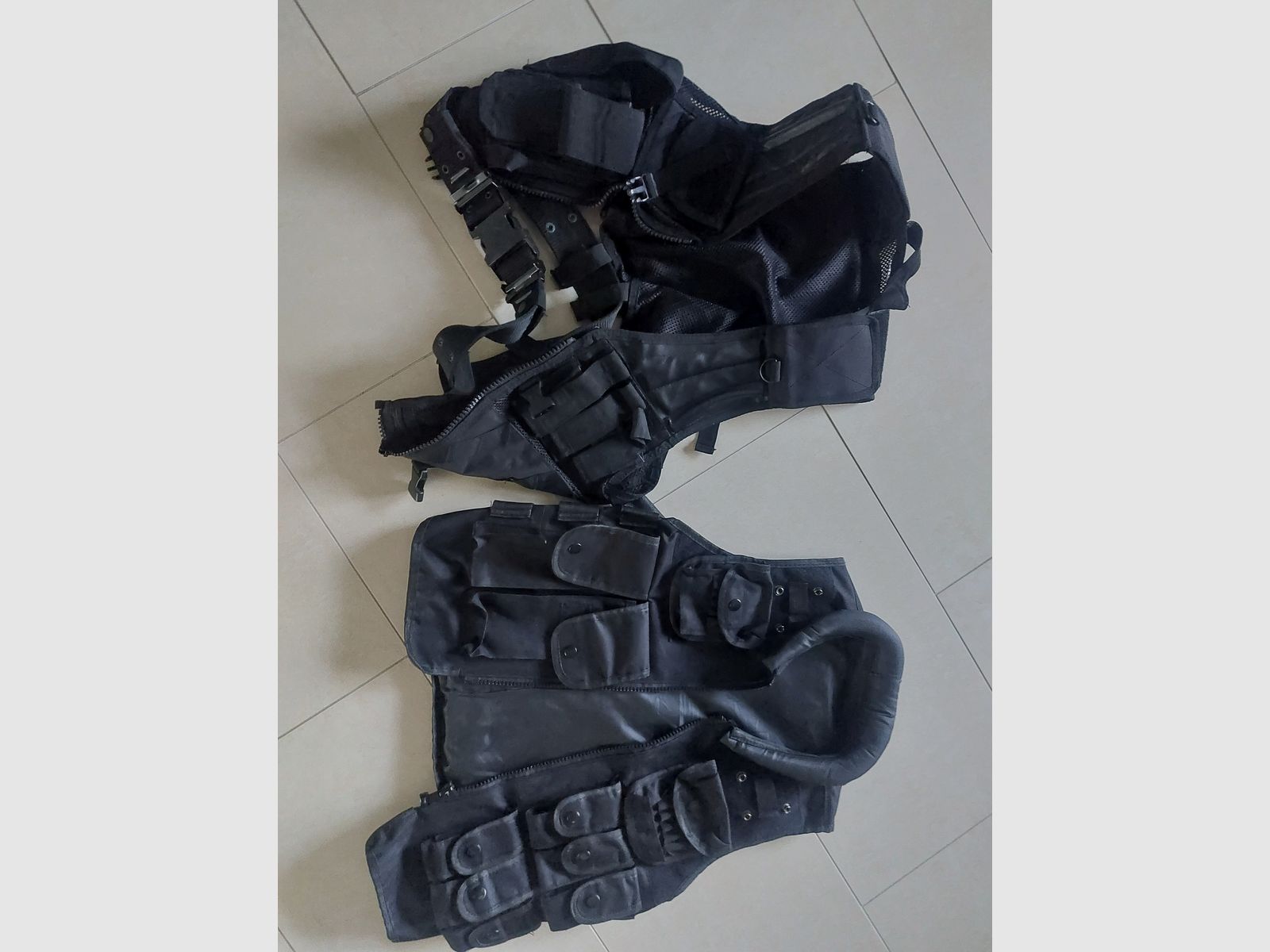 Airsoft / Paintball Konvolut Verkauf Entrümpelung - Aw Custom, CZ75 SP-01 Shadow , Elite Force 1911, Beretta M92, Tippmann
