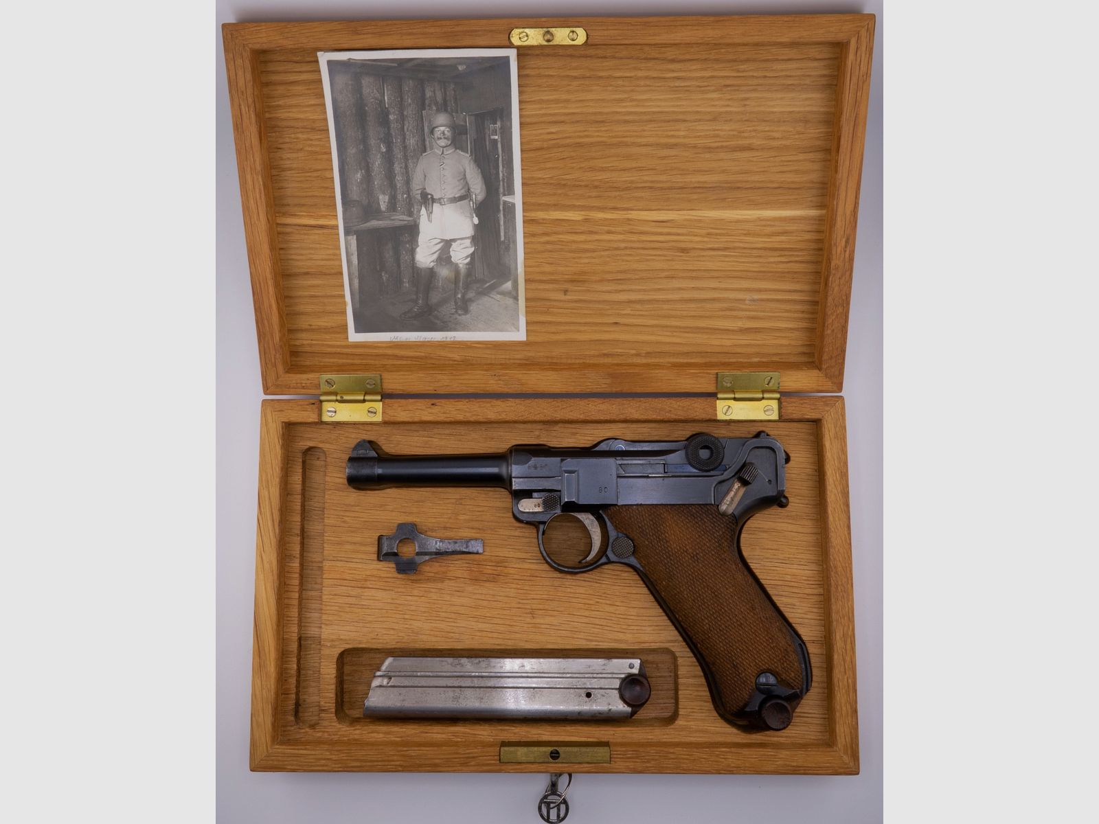 Pistole P 08 9mm Luger DWM 1917 Konvolut mit Tasche 1917