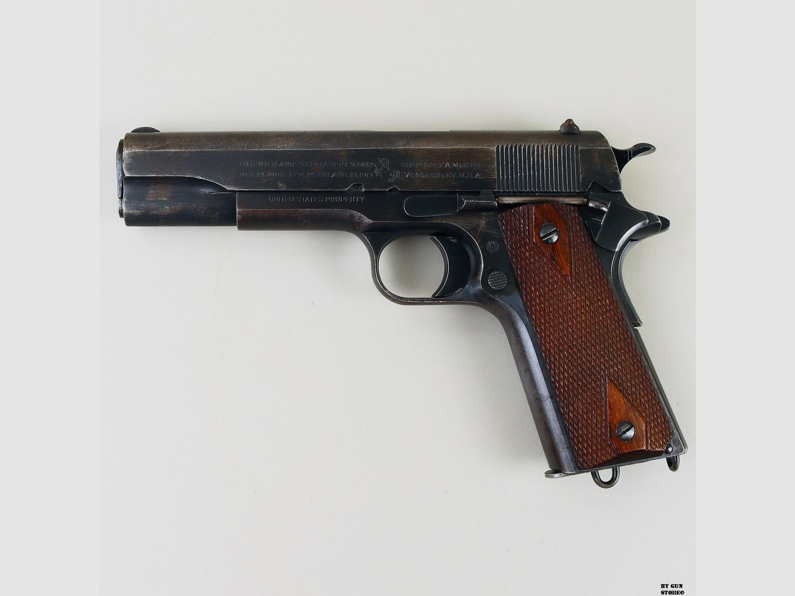 Pistola Colt mod. 1911 cal. 45 Acp matr. 221353, immagine 1 di 23